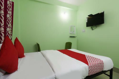 Hotel Oyo 42730 Dp Cottage Sector 9