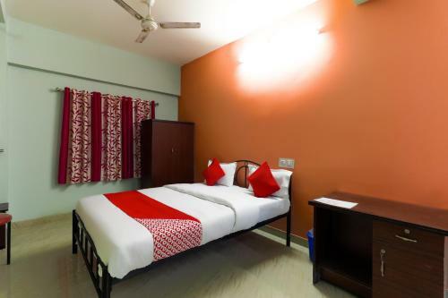 Hotel Oyo 42730 Dp Cottage Sector 9