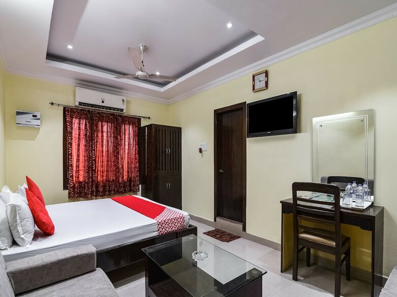 Oyo 30754 Hotel A P Palace
