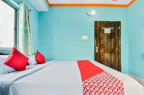 Hotel Oyo 64279 Rp Palace Inn