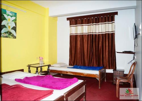 Hotel Mount Meridian, Near Manakal Temple