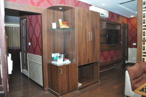 Hotel Jsr Continental