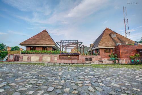 Bed & Breakfast Pyramid Home Divine Dehradun