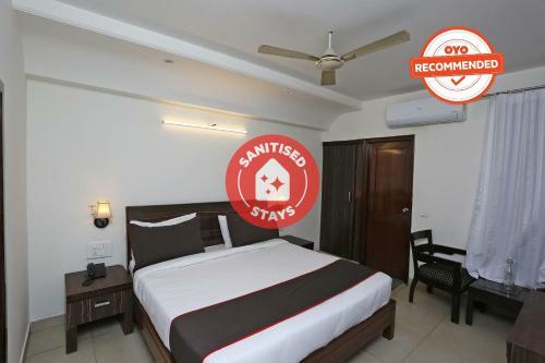 Hotel Collection O 225 Valley Plaza