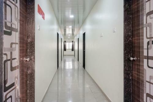 Oyo 30608 Hotel Kohinoor