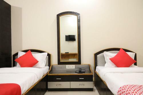 Hotel Oyo 28720 Prithvi Inn