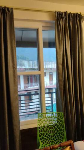 Hotel Yellow Nest