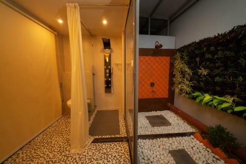 Abhyagama Hotel