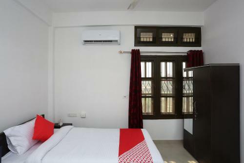 Hotel Oyo 10912 Nirman Residency