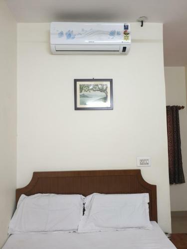 Hotel Gurram International
