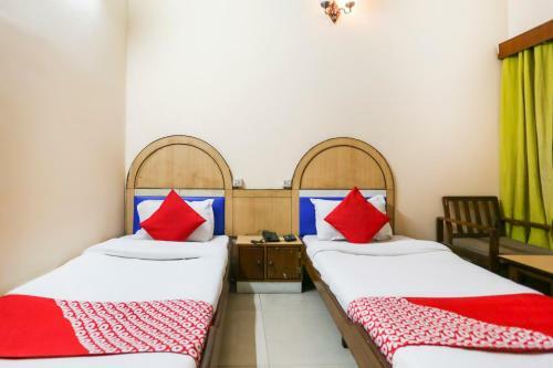 Oyo 27783 Hotel Rajmahal Inn