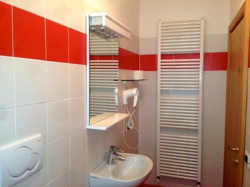 Hostal Rifugio Fedaia