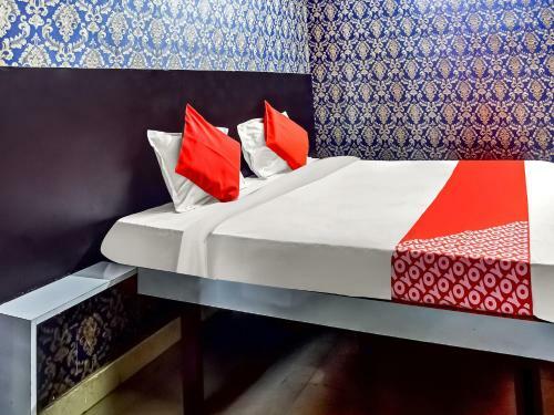 Oyo 71300 Hotel Pragya