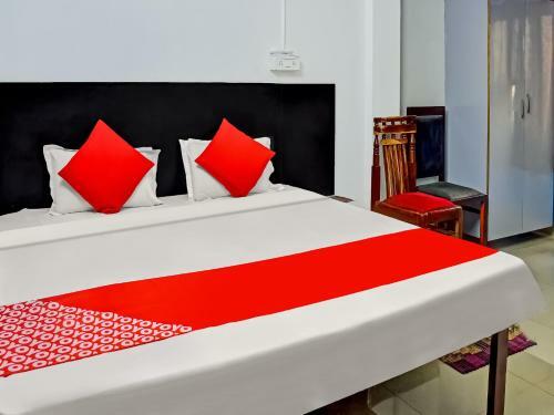 Oyo 71300 Hotel Pragya