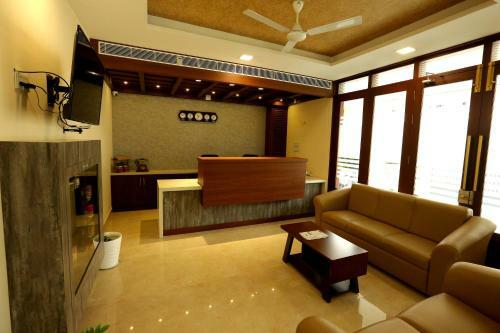 Hotel Kira Palace Residency