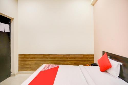 Capital O76072 Hotel Raipur Inn