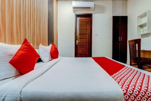 Hotel Oyo Flagship 77503 Royal Residency