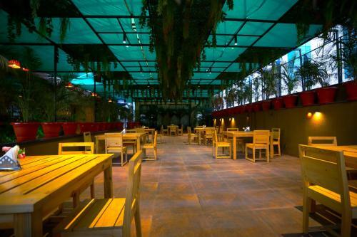 Hotel Renest Gandhidham