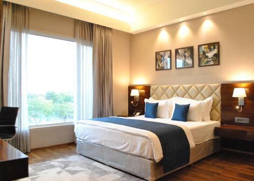 Hotel Ramada By Wyndham Gandhidham Shinay