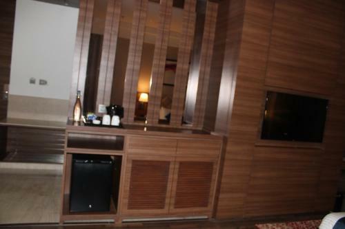 Hotel Ramada By Wyndham Gandhidham Shinay