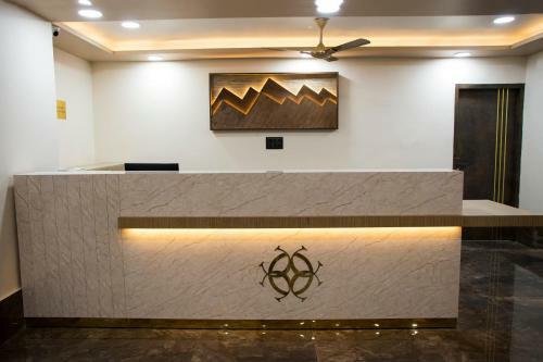Crimson Hotel & Banquets
