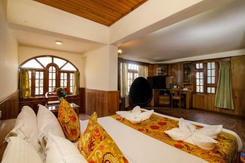 Hotel Muscatel Yavachi