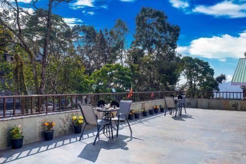 Mount Himalayan Hotel