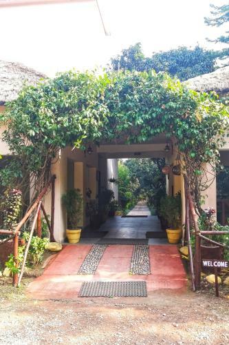 Hotel Serenity Corbett Resort
