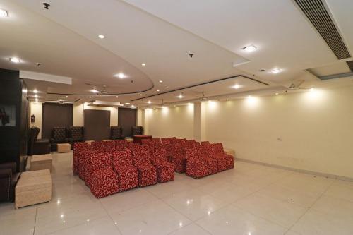 Oyo 11629 Hotel Sunshine Inn