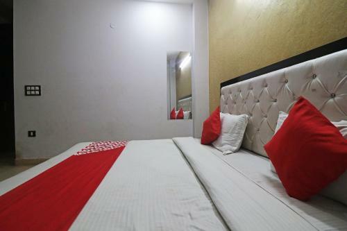 Hotel Oyo 36689 Royal Cottage