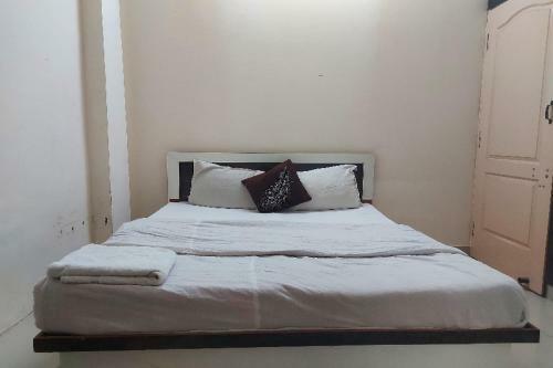 Hotel Oyo 80025 Royal Plaza