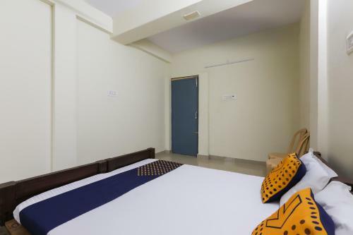 Hotel Spot On 63050 Kag Rooms