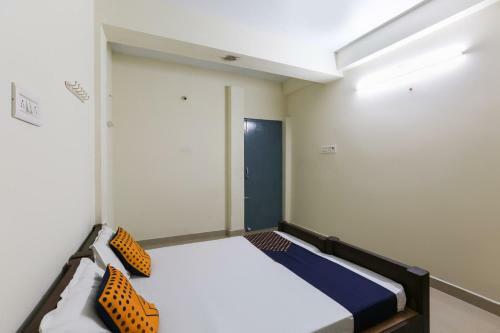Hotel Spot On 63050 Kag Rooms