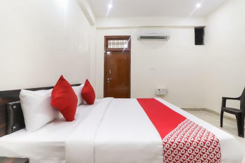 Oyo 46253 A R Hotel