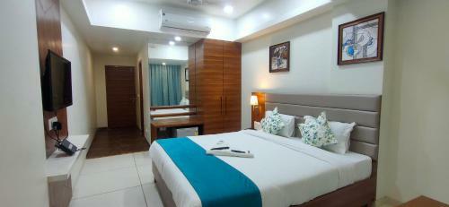 Hotel Sapphire Inn