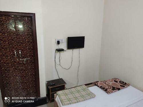 Hotel Aims Residency