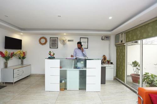Hotel Oyo 33355 La Rooms
