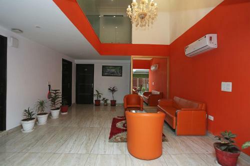 Hotel Oyo 33355 La Rooms