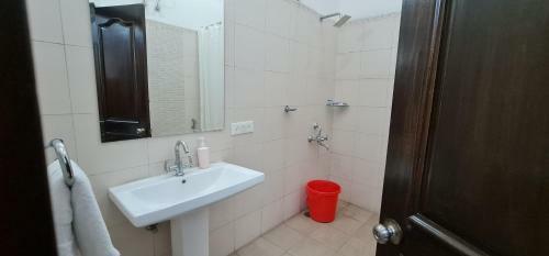 Hotel Nook Inn & Suites