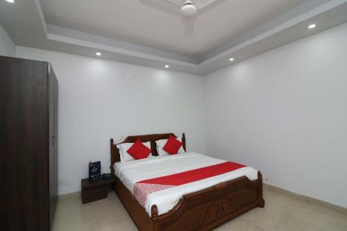Hotel Oyo 27026 Iris Homestay