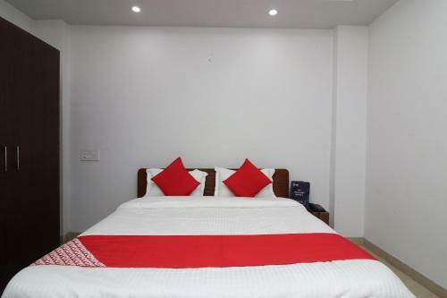 Hotel Oyo 27026 Iris Homestay