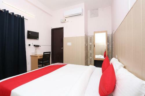 Hotel Oyo Flagship Darbaripur Road