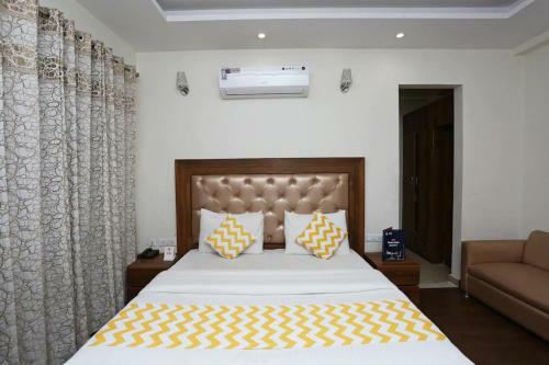 Hotel Mavens White Golf Course Road Gurgaon
