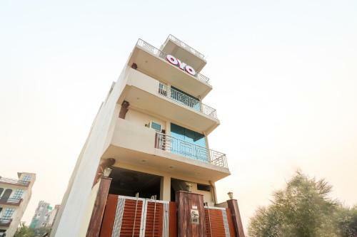 Oyo 68526 Hotel Anurag Residency