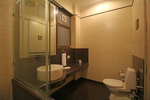 Hotel Oyo 5309 Ambience Suites