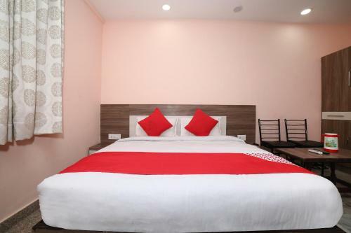 Oyo 79591 Flagship Hotel Shivalay