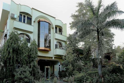 Oyo 79591 Flagship Hotel Shivalay