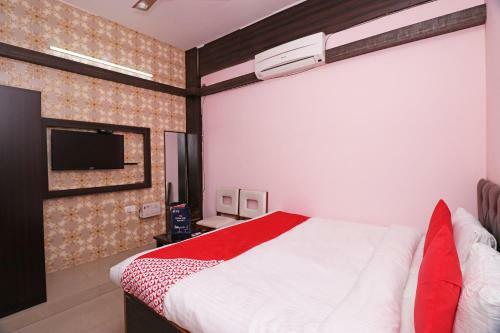 Hotel Oyo 24572 Express Inn