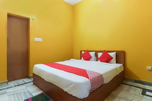 Hotel Oyo 61581 Krisjal Inn