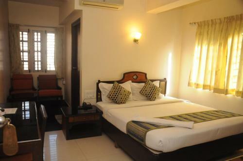 Hotel Suvarna Regency